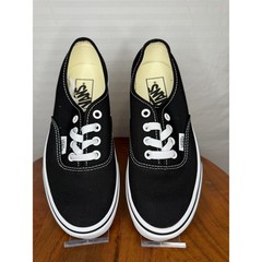 Vans Authentic Black/True White Skate Shoes Youth 4Y Unisex Kids NWT