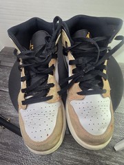 Size 6.5 (GS) – Jordan 1 Mid SE Flight Club 2023