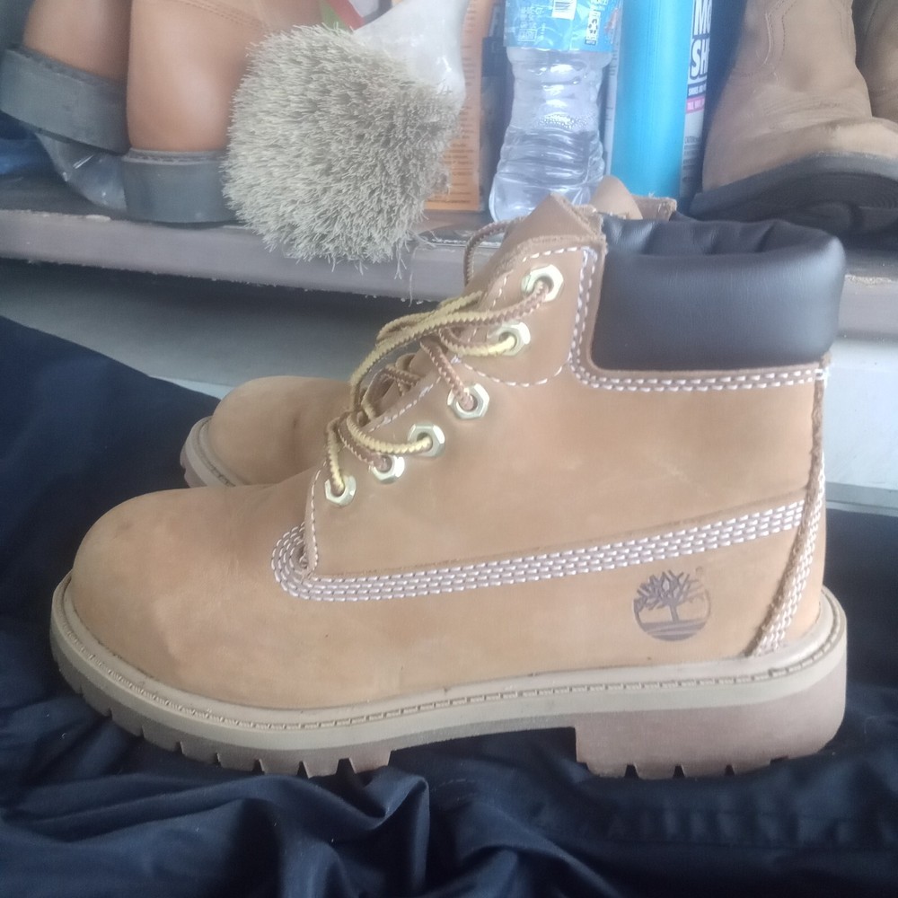 Children’s TIMBERLAND Durable Winter/Fall Boots Tan Size 2!!