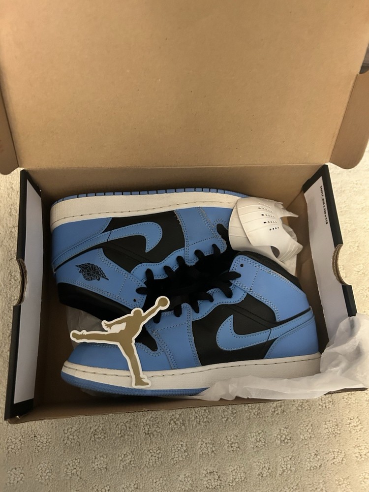 Jordan Air Jordan 1 Mid (GS) University Blue/Black/White 6.5Y DQ8423-401