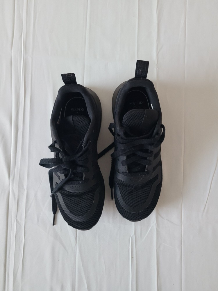 adidas Multix Black Sneakers with Ortholite Liner Kids US Size 3