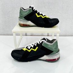 Nike LeBron 18 Low Space Jam Bugs vs Marvin Tune Squad DJ3760-005 Youth Shoes