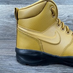 Nike Manoa Leather GS Wheat Brown Beige Black Boots BQ5372-700 4Y Women’s 5.5