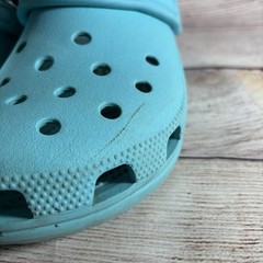 Crocs Classic Kids Clogs Sz 6 J6 Turquoise Slip On Round Toe Slingback Shoes