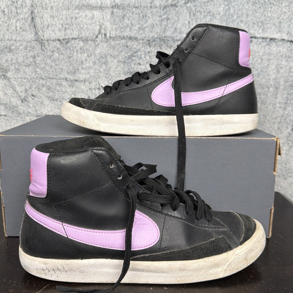 Nike Blazer Mid ‘77 (GS) 6.5Y Black/fuchshia Glow-hyper Pink