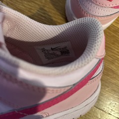 Nike Dunk Youth Size 2.5, Low Sneaker For Kids, Triple Pink EUC