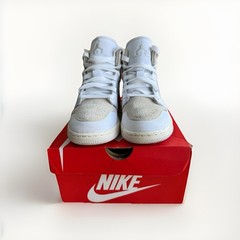 Air Jordan 1 Mid SE Craft “Inside Out” White / Sail – Youth Size 4.5Y Women’s 6