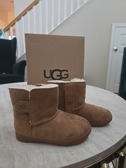 Ugg