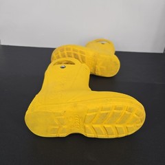 Crocs Boots Youth Size 2 Yellow Handle It Rain Waterproof Pull On Handles Kids
