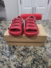 Ugg T Sport Yeah Red Size 10 Toddler