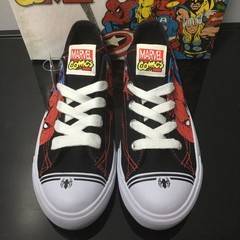 Marvel Comics Kids Canvas Sneakers Size 2Y Low Top Amazing Spider-Man