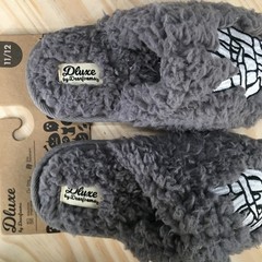 Dluxe by Dearfoams Slippers Children 11/12 Skeleton Peace Sign Mule Gray NEW