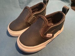 Vans Off The Wall Toddler SZ 4.5 Pull-On Sneaker Perforated Leather Hoop & Loop
