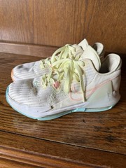 Nike LeBron Easter Coconut Milk 7Y – missing sole and flaw on side pictured
