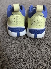 Nike Team Hustle D11 SE Luminous Green Ultramarine Big Kids Youth Sz 4.5Y