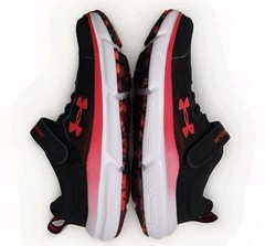 NEW Under Armour Charged Assert 8 Sneakers Size 13K UA Shoes Black Red Running