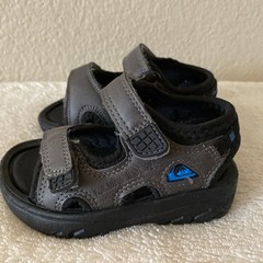 Quiksilver Toddler Size 5 Adjustable Strap Sandals Grey & Black-EUC