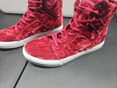 SUPRA Skytop Dark Ruby Velvet / White 58062-643-M Kids Size 6. 5 US