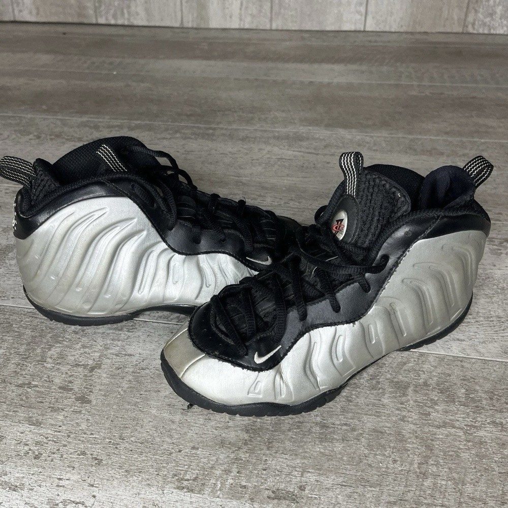 Nike Air Foamposite One Chrome Silver Black GS 3Y Youth Sneakers CN5268-001