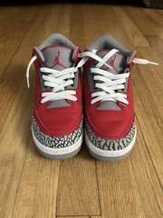 Size 5 (GS) – Jordan 3 Retro SE Mid Unite