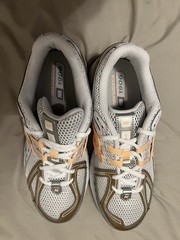 New Balance 1906