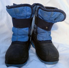 Kamik Snowbug winter boots for toddlers Little Kid Size 8 one step straps