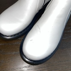 NEW DEFECT Dr. Martens 2976 J Boot White Girls Size 4 Mens / 5 Ladies