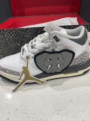Jordan 3 Retro Hide N‘ Sneak Size 6.5y /8W Black Elephant DX6665-100