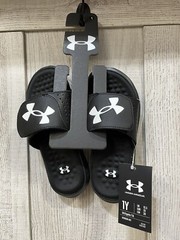 Under Armour Unisex Youth Size 1Y Ignite7 Slides NWT MSRP $35 Black White