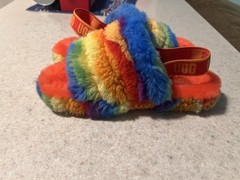 Size 4 – UGG Australia Fluff Yeah Slide Rainbow Stripe 1119840K-RSTR Kids Sandal