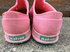 Native Robbie Sugarlite Pink Slip On Shoes Kids Size J1 Lightweight Waterproof