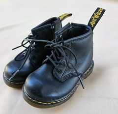 Black Leather Dr. Martens 1460 Softy T Toddler Boots Size 6 With Side Zipper.