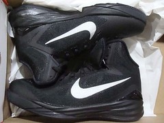 New Nike Hyperdunk 2014 (GS) 654252 022 Youth Big Kids Size 3.5Y~7Y