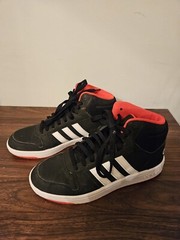 ADIDAS Hoops 2.0 Mid Black Hi-Res Red Black Youth Size 6.5 B75743