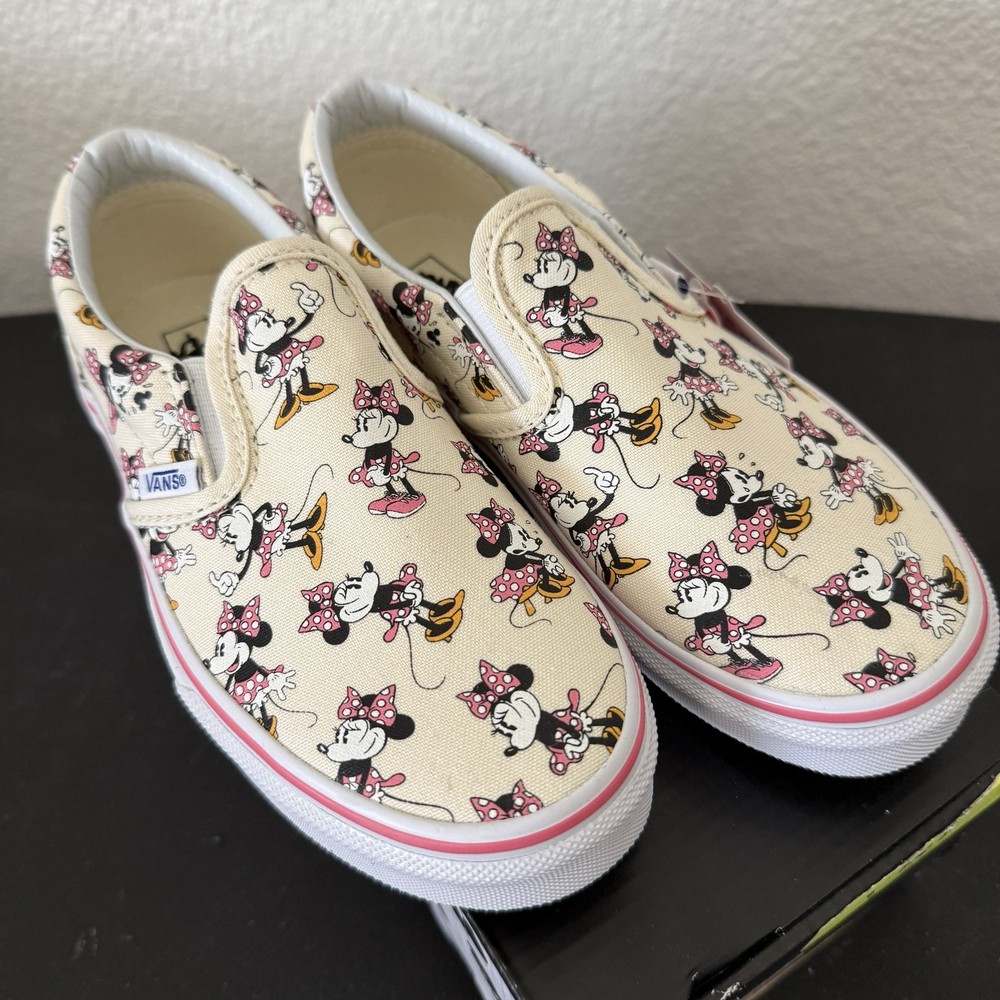 VANS x Disney Minnie Mouse Classic Slip-On Shoes Kids Size 3, New In Box