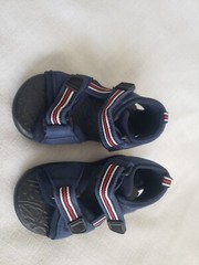 NWOB Navy Blue/Red/White Hook & Loop Sandals Baby/Toddler Size 4? Girl/Boy