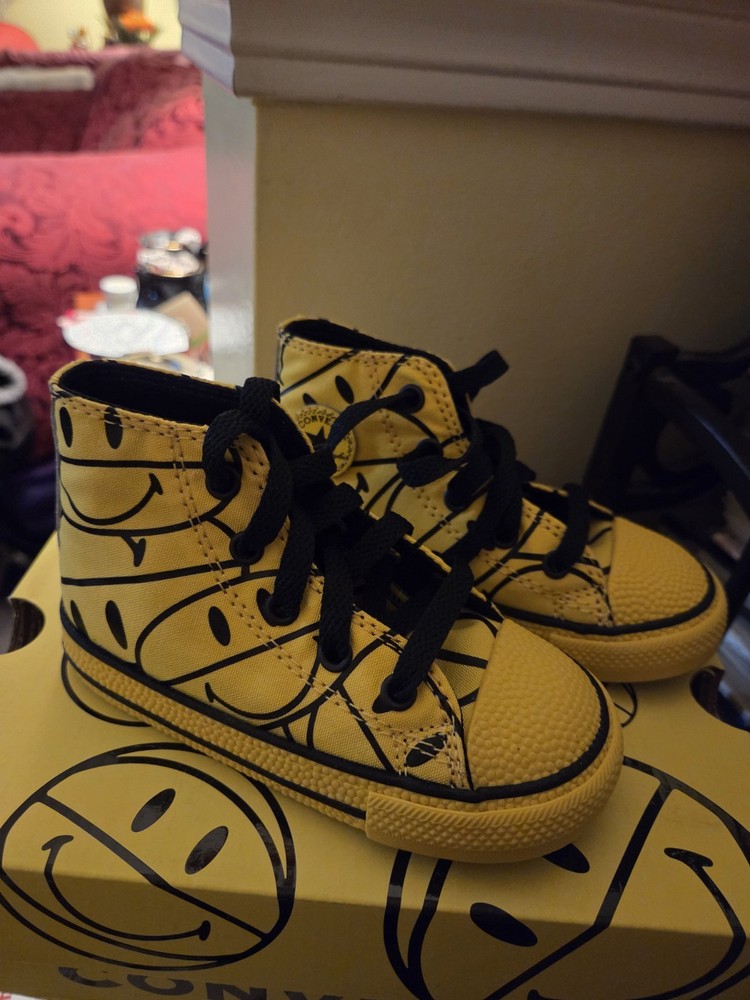 Converse Chinatown Market CTAS Hi Cyber Yellow/Black 771256C Smiley Youth Size 7