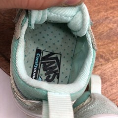 Vans ComfyCush Old Skool V Strap Autism Awareness Collection Toddler Size 4.5