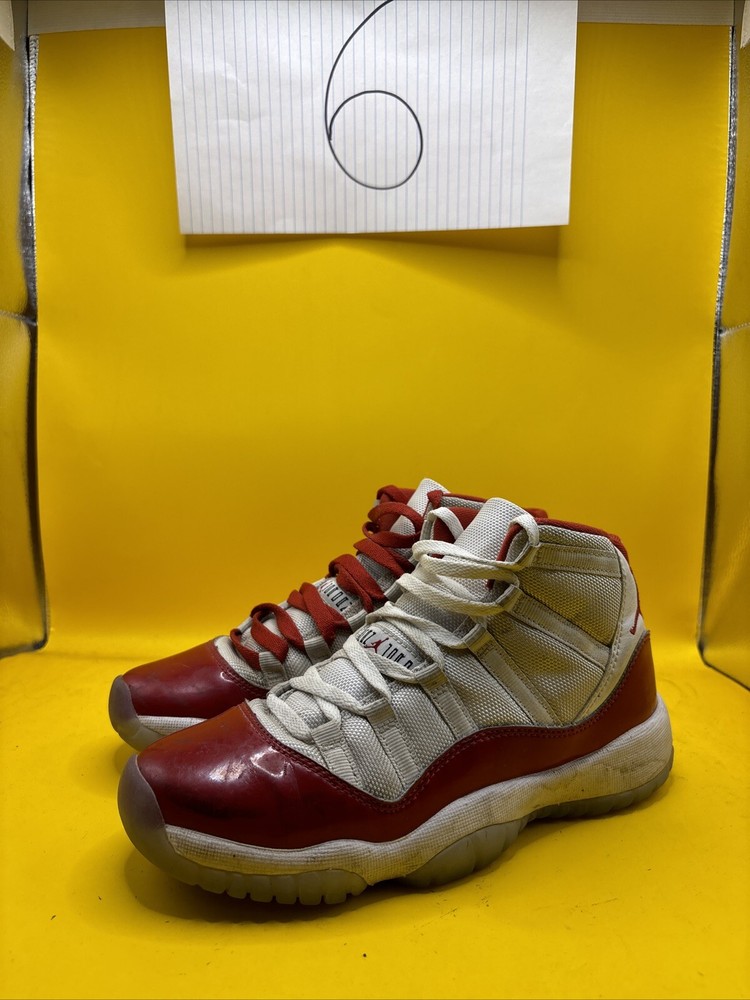 Air Jordan (GS) 11 Retro „CHERRY“ 2022 – Size 4Y – 378038 116 (10801-4)