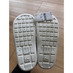 See Kai Run Basics Logan Gray Lime Water Friendly Sandals Kids Size 11 boys easy