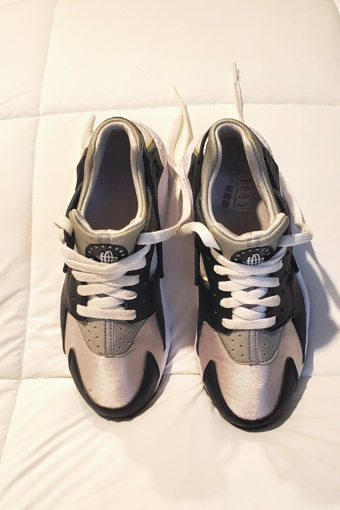 Nike Huarache Run „Black/Neutral Grey/Medium Grey/White“ sneaker