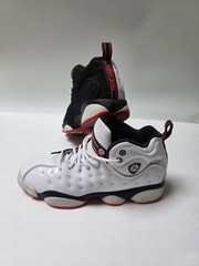Jordan Jumpman Team 2 Mid White Black Sneakers Leather Size 5.5Y Unisex