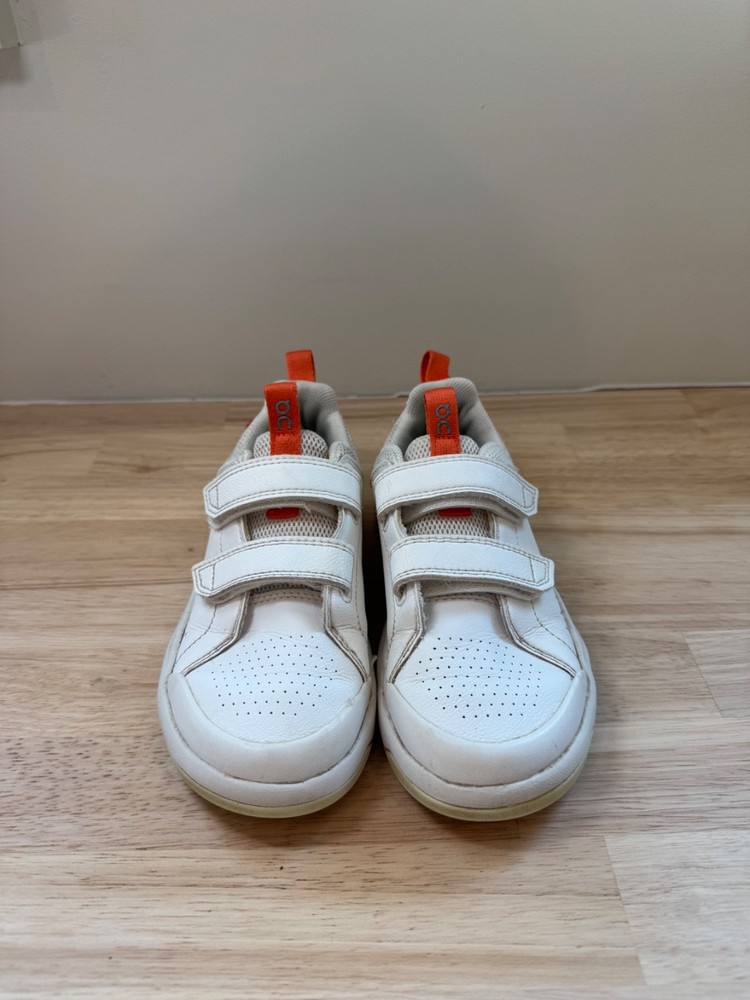 On The Roger Hook and Loop Sneakers 3KE10010840 White/Green SIZE: K13
