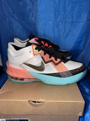 Lebron 18 Low GS – Looney Tunes – Size 6Y