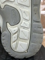 Keen Knotch Hook & Loop Chukka Boots Black Kids Boys Youth Size 4