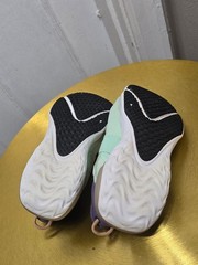 Nike React Flow Trainers Running Fitness Slip On Sports Shoes Size 5.5Y