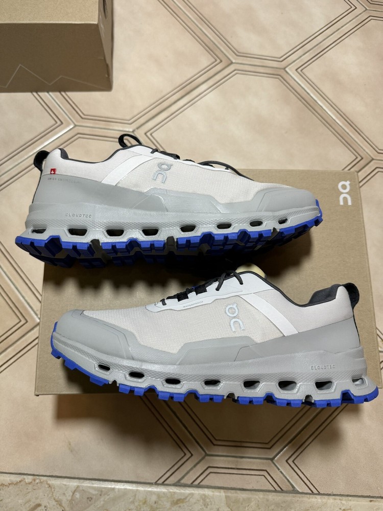 On Running Cloudhero Waterproof Silver Fog 3ye10032064 Youth Size 6