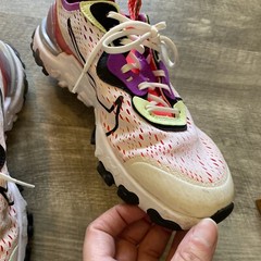 Nike React Vision Shoes 7Y Volt Laser Crimson CD6888-102 White Pink Run Sneakers