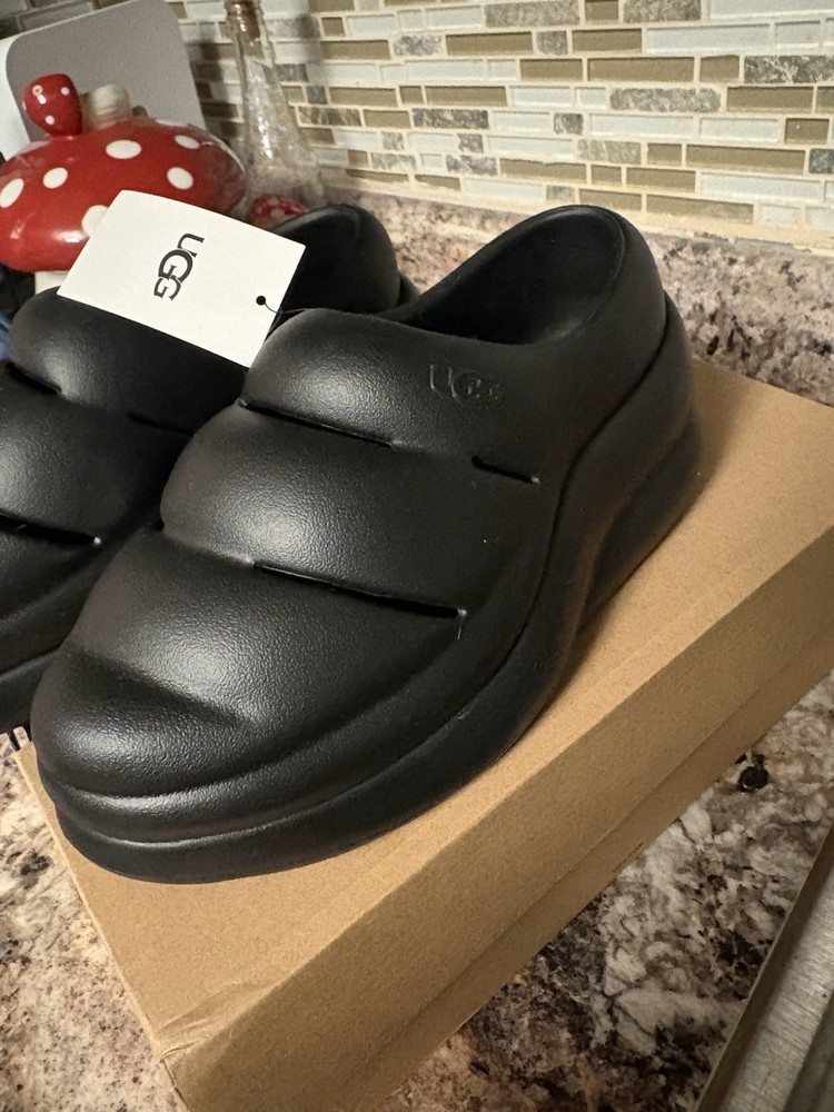 UGG K Sport Yeah Black Clog Unisex Kids Size 2 US 33.5 EU Platform Slip-On