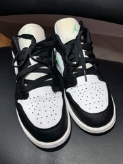 Nike Air Jordan 1 Low GS Green Glow Black White Sneakers Size 7Y 553560-131